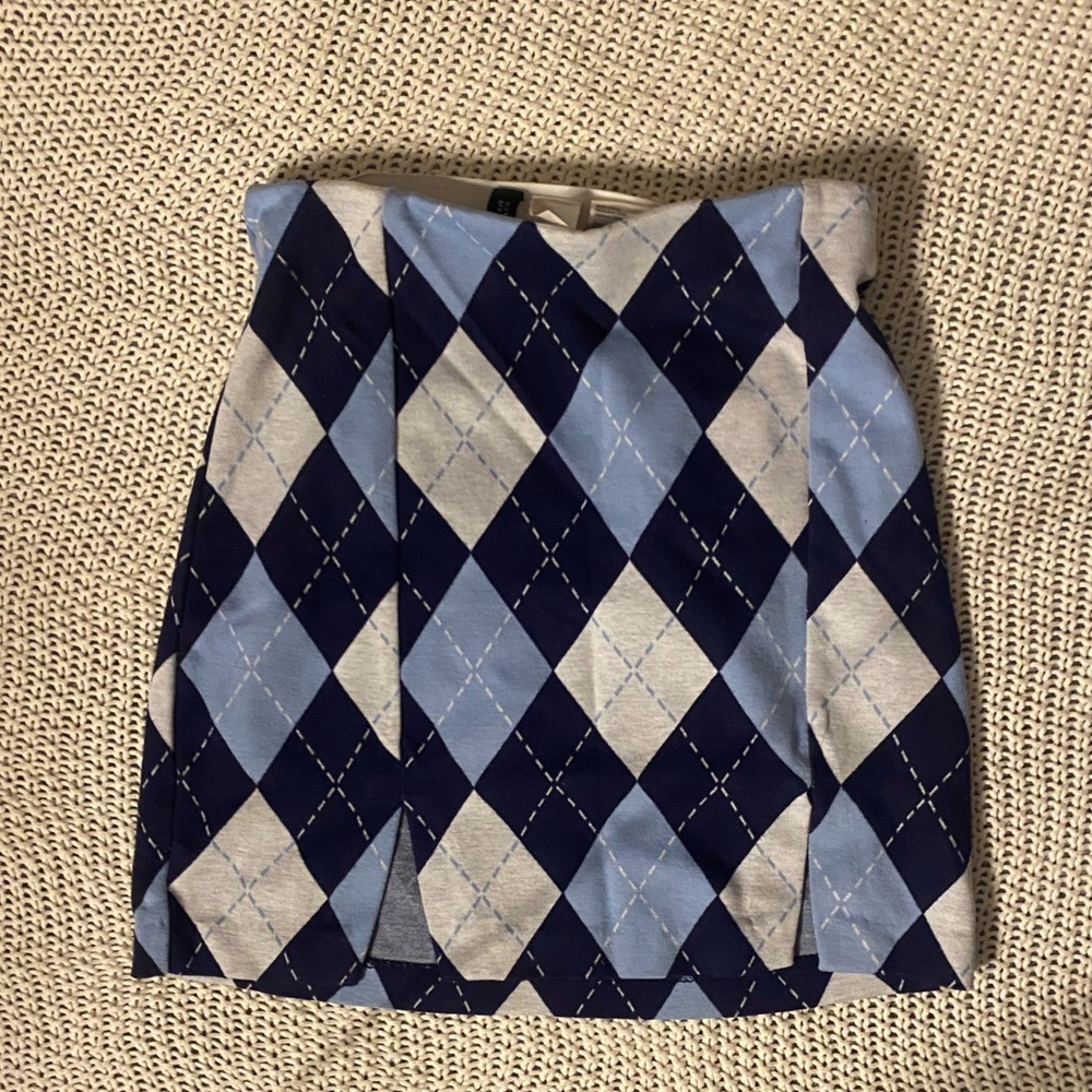 H&M Blue and White Argyle Mini Skirt